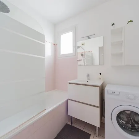 Paris - 2 Min - Gare Appartement